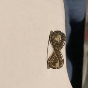 Infinity ring